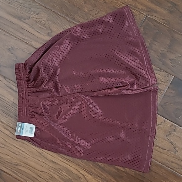 💥NWT BCG Maroon Perforated Athletic Shorts with Elastic Waistband size XS (6-7) - Picture 2 of 4